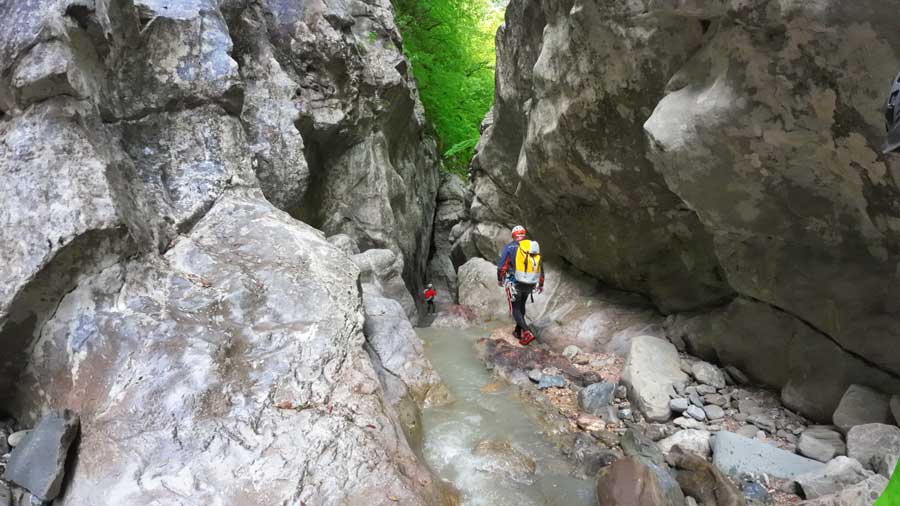 kanioni zallit te korres gryka e murdharit canyon canyoning barranquismo barranquisme albania