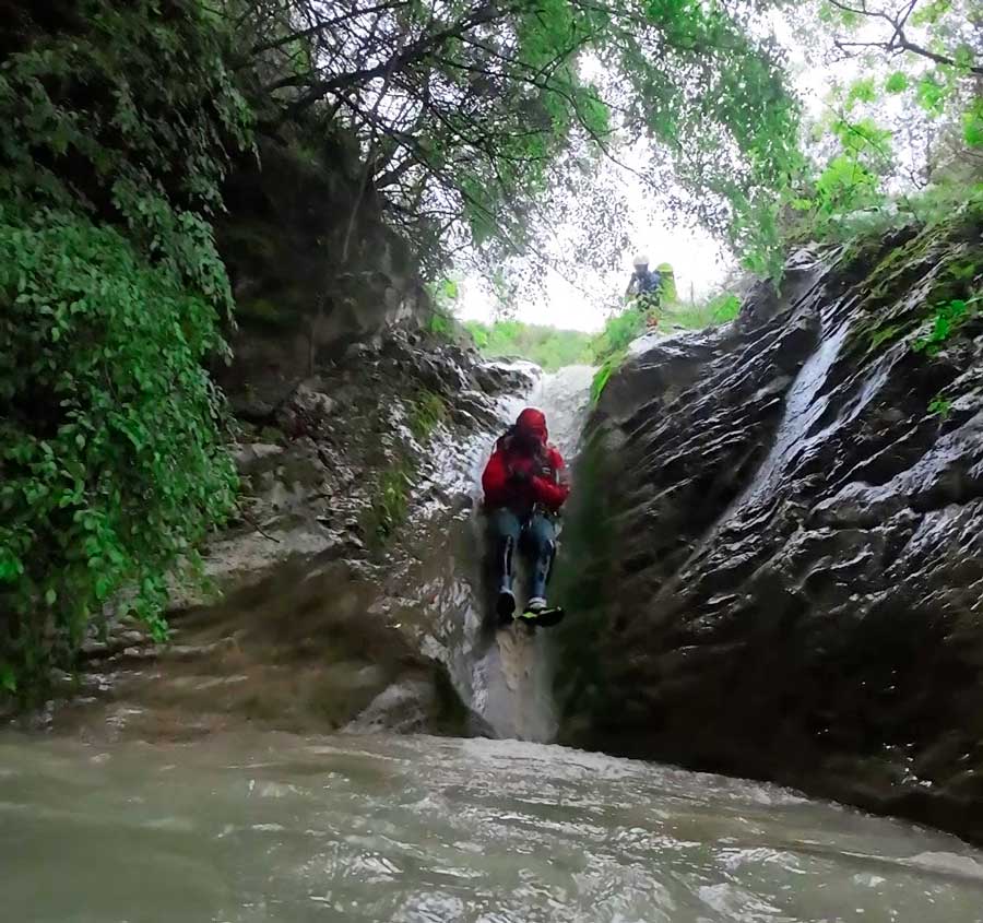 kanioni radeshi canyon canyoning barranquismo barranquisme albania