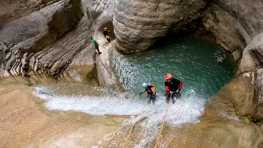 kanioni BENJËS benje novoselë canyon canyoning barranquismo barranquisme albania