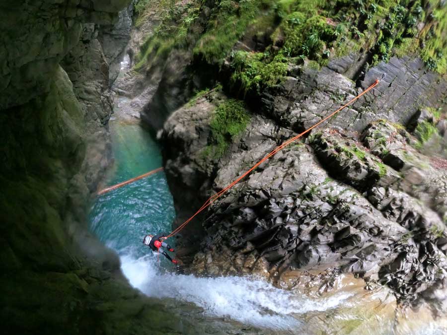 barranco Aigüeta de Barbaruens Seira Huesca Aragón