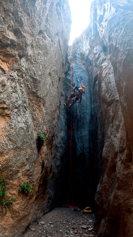 descenso barranco de las Revueltillas Monachil Granada Andalucía Espanya