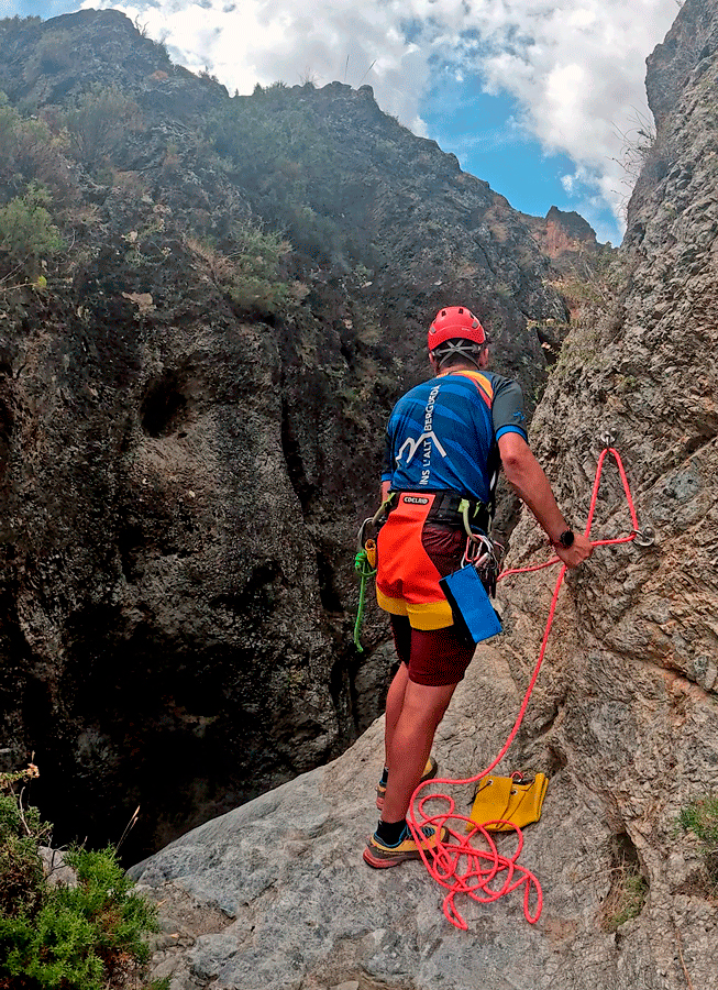 descenso barranco de las Revueltillas Monachil Granada Andalucía Espanya