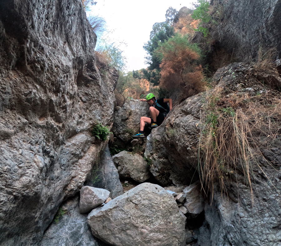 descenso barranco de las Revueltillas Monachil Granada Andalucía Espanya