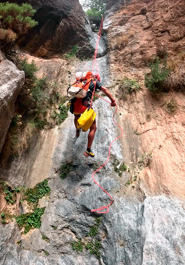 descenso barranco de las Revueltillas Monachil Granada Andalucía Espanya