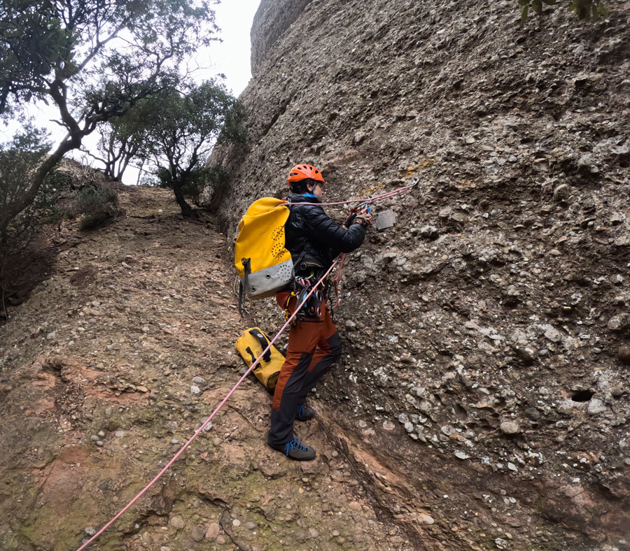 descens-canal-melindro-canal-de-les-aligues-montserrat-el-bruc-barcelona-catalunya