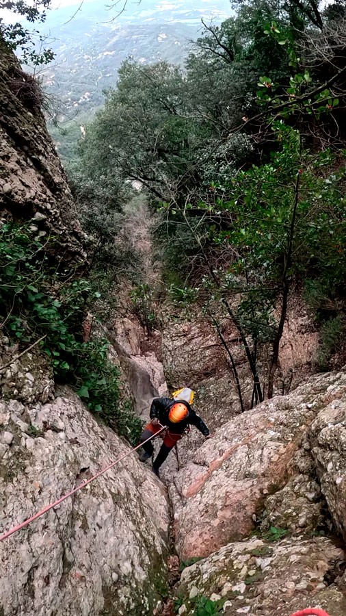 descens canal melindro canal de les aligues montserrat el bruc barcelona catalunya