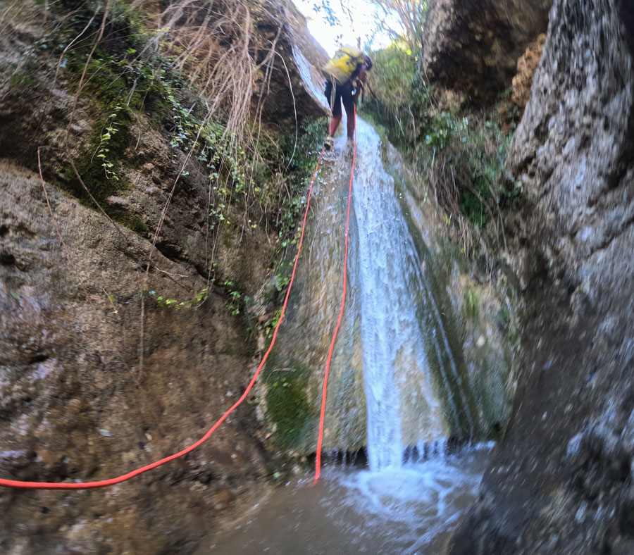 descens torrent Comallonga Comellongues Guixers Gósol Solsonès Bergueda Lleida Barcelona Catalunya