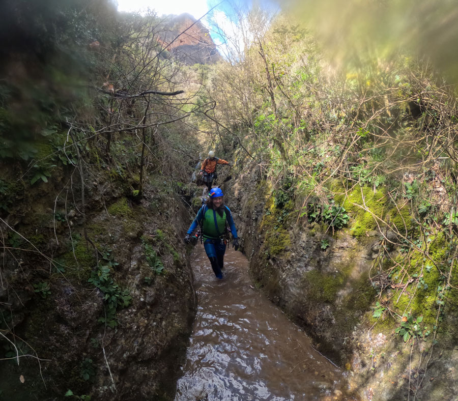 descens torrent Comallonga Comellongues Guixers Gósol Solsonès Bergueda Lleida Barcelona Catalunya