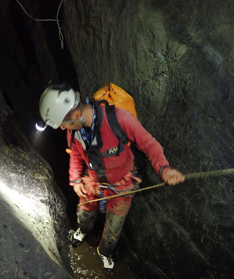 entrada riu subterrani vic de sos riviere souterraine vicdessos arieja ariege França