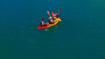 lloguer de kayaks al pantà de La Baells al Berguedà, Barcelona, Catalunya